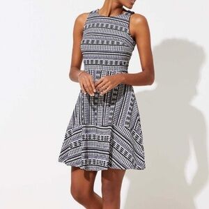 Loft Women’s Geo Textured Flare Sleeveless Mini Dress Black and‎ White Size 2